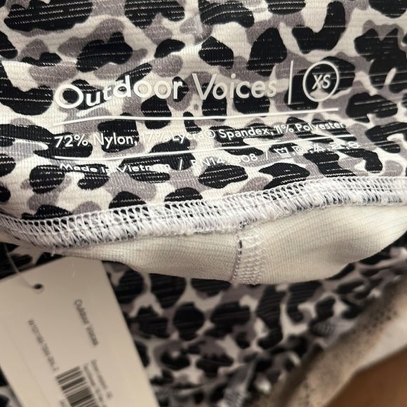 NWT Outdoor Voices TechSweat 7/8 Flex Legging in Snow Leopard - Picture 4 of 5